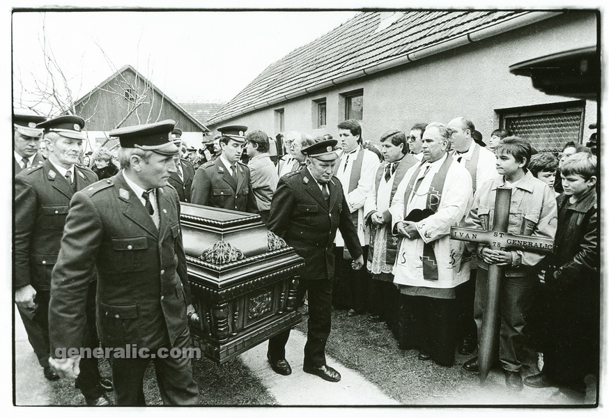 19921201 Ivan Generalic funeral, Sigetec 1992 (05)