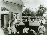 Josip Generalić, 1955, Vrtna zabava (Garden party), ulje na staklu (oil on glass)